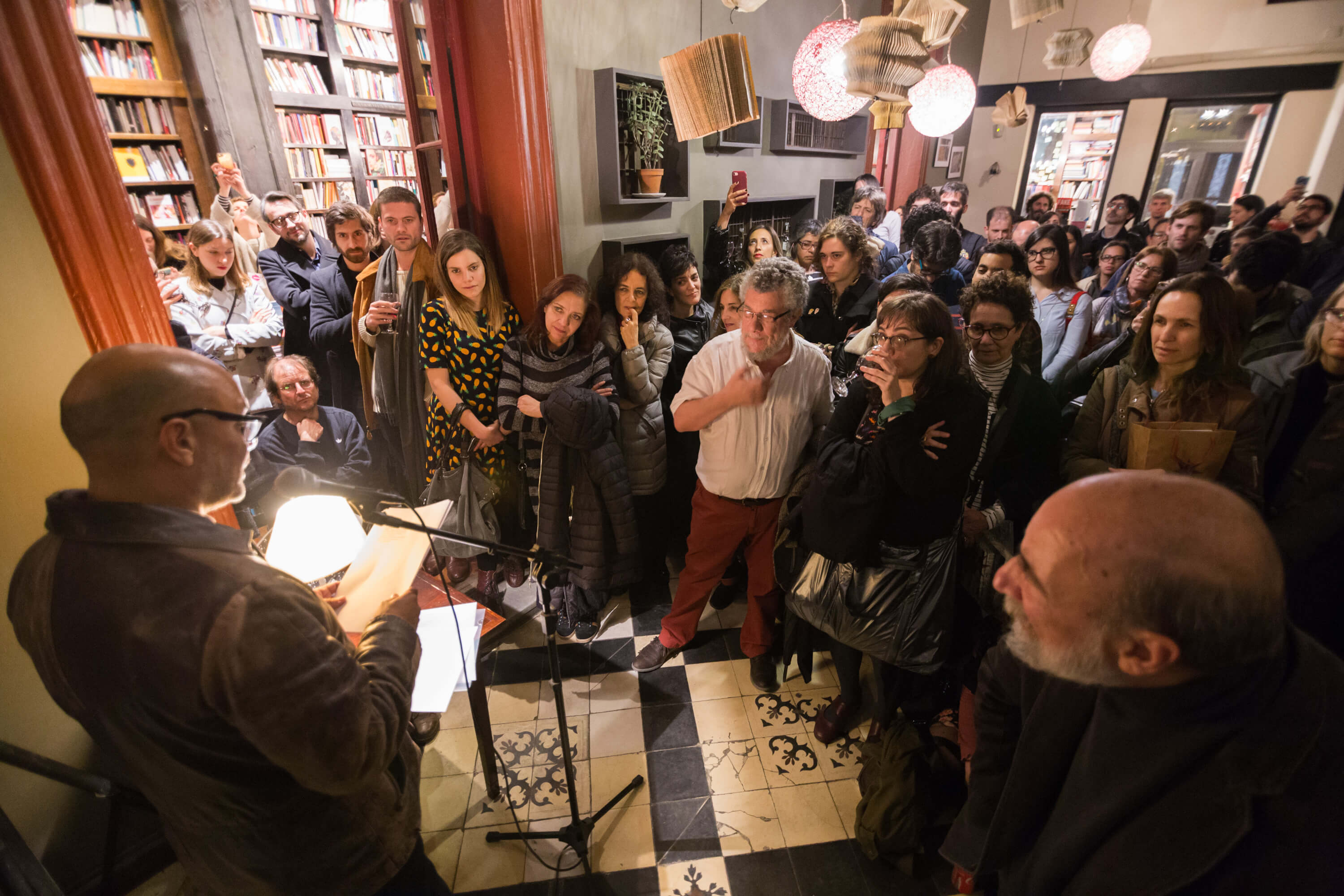 LECTURAS. Noche de poesía